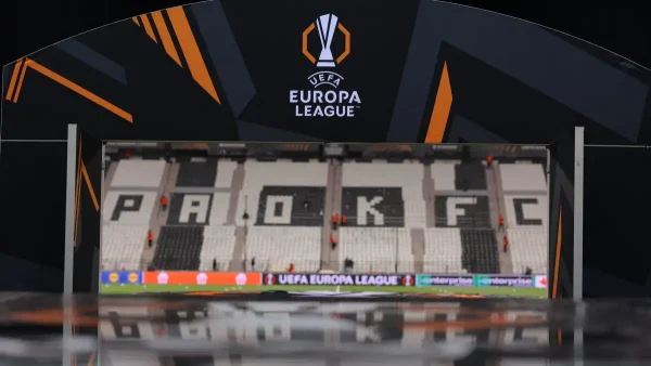 ΠΑΟΚ: Το τρόπαιο του Europa League στην Τούμπα στο παιχνίδι με τη Ρεάλ Μπέτις