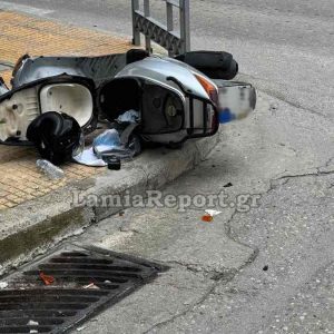Λαμία: Τροχαίο με μηχανάκι σε «γνωστή» διασταύρωση - Δείτε εικόνες
