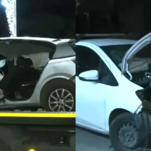 Σοκάρουν οι εικόνες από το τροχαίο στη Νέα Σμύρνη: ΙΧ εμβόλισε άλλο όχημα και καρφώθηκε σε κολώνα