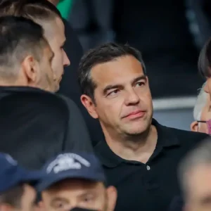 Ο Αλέξης Τσίπρας πήγε στη Βουδαπέστη και είδε από κοντά τον αγώνα Φερεντσβάρος – Παναθηναϊκός