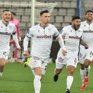 Βόλος – ΑΕΛ Novibet 0-2: Άλμα παραμονής για τους «βυσσινί» με απόλυτο πρωταγωνιστή τον Τούπτα