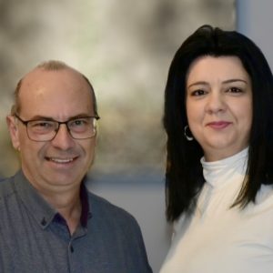 Φωτεινή & Νίκος: Οι άνθρωποι που αφηγούνται τον τόπο και τον κάνουν προορισμό