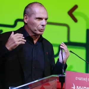 Γιάνης Βαρουφάκης: Κλήθηκε σε προκαταρκτική εξέταση για τις δηλώσεις περί ecstasy