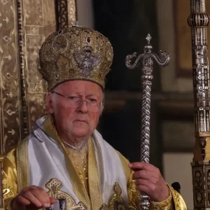 Η Ρωσία εξαπέλυσε επίθεση στον Οικουμενικό Πατριάρχη Βαρθολομαίο: Έχει συμμάχους νεοζανί και εθνικιστές, διαλύει την εκκλησία