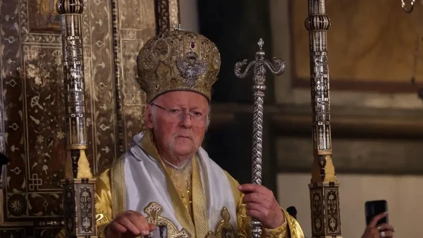 Η Ρωσία εξαπέλυσε επίθεση στον Οικουμενικό Πατριάρχη Βαρθολομαίο: Έχει συμμάχους νεοζανί και εθνικιστές, διαλύει την εκκλησία