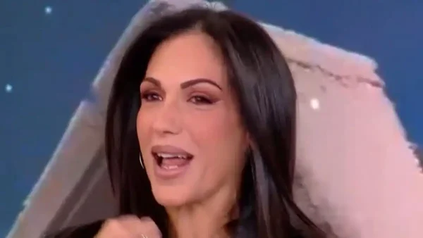 Η Ανθή Βούλγαρη επέστρεψε στην «Κοινωνία ώρα Mega»: Το πρωινό ξύπνημα δεν μας κάνει και πολύ καλό