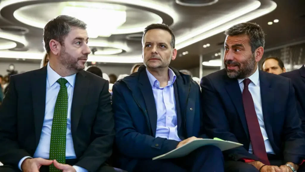 Επίθεση Δούκα σε Ανδρουλάκη: Η στρατηγική μας απέτυχε, ο στόχος της πρώτης θέσης απομακρύνεται