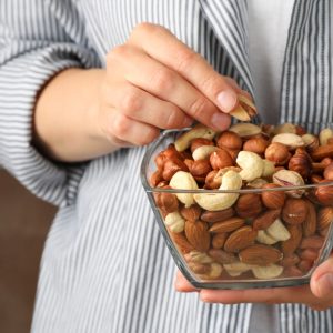 7 ξηροί καρποί με περισσότερο σίδηρο – Συνδυασμοί για μεγαλύτερη απορρόφηση και τι να αποφύγετε