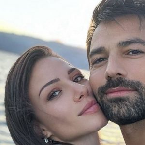 Ανδρέας Γεωργίου - Σιμώνη Χριστοδούλου: Γιατί αναβάλλεται η βάπτιση της κόρης τους – Η αποκάλυψη για το όνομα της μικρής