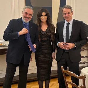 Η ανάρτηση της Κίμπερλι Γκιλφόιλ για το δείπνο με τον Κυριάκο Μητσοτάκη και τον εφοπλιστή Νίκο Τσάκο