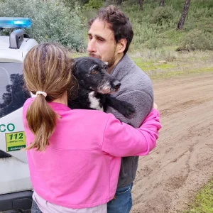 Σκύλος που αγνοούνταν μετά τη σιδηροδρομική τραγωδία στην Ισπανία διασώθηκε έπειτα από τέσσερις ημέρες