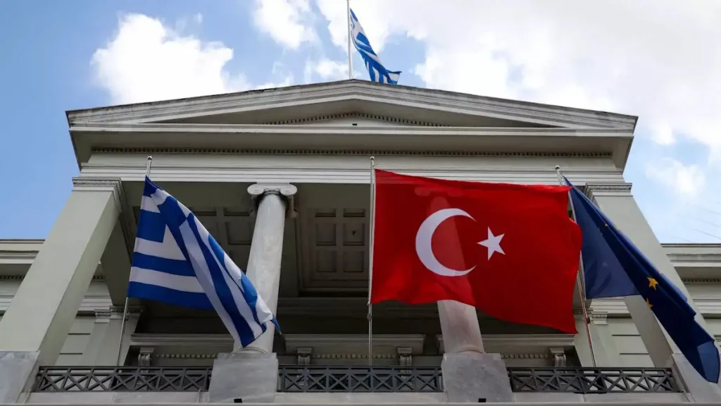 Η Τουρκία επαναφέρει τα περί «τουρκικής μειονότητας» στη Θράκη, με αφορμή βανδαλισμό σχολείου στη Ροδόπη