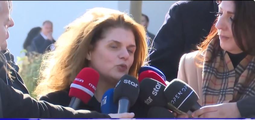 Συγκινημένη η αρχισυντάκτρια του «Καλημέρα Ελλάδα» – «Αποχαιρετούμε έναν άνθρωπο που μας κάνει να κυκλοφορούμε με το κεφάλι ψηλά»