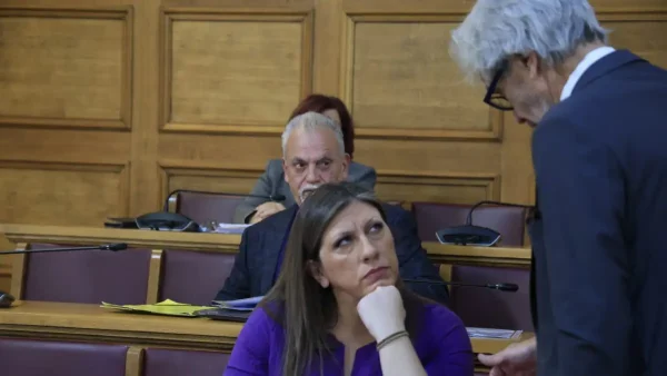 Μπάχαλο και πάλι η Εξεταστική Επιτροπή – Διακόπηκε η συνεδρίαση – Κωνσταντοπούλου κατά πάντων ακόμα και των ψηφοφόρων