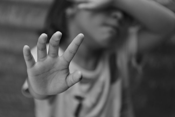 44χρονος κακοποιούσε σεξουαλικά 2 παιδιά στα Άνω Λιόσια - Ο πατέρας του ενός κανόνιζε τα ραντεβού της φρίκης έναντι αμοιβής