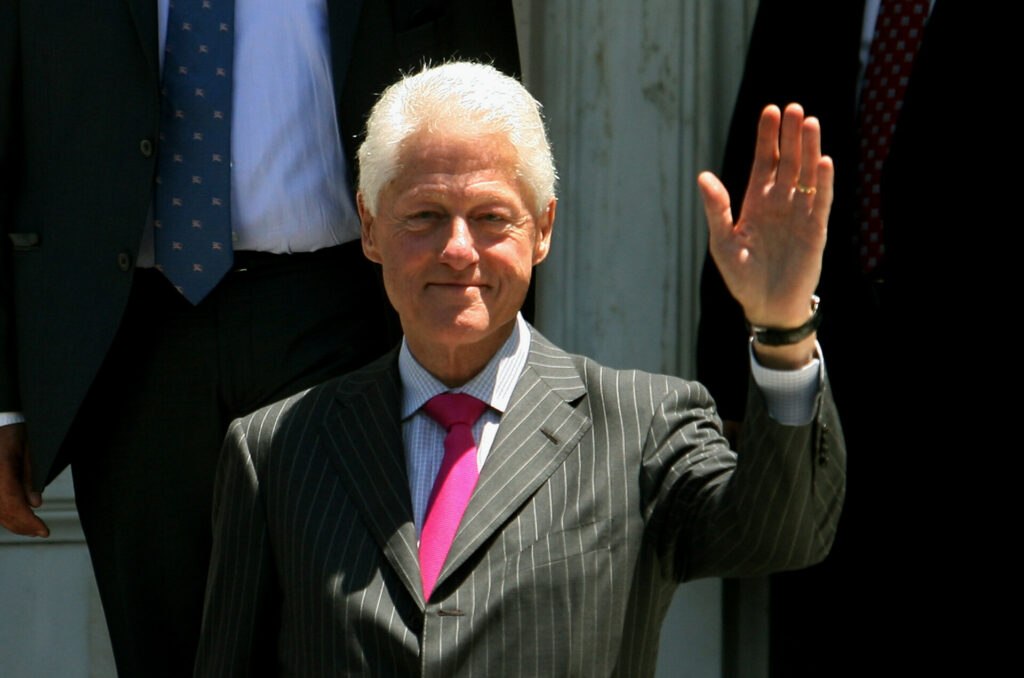 Μπιλ Κλίντον για υπόθεση Έπσταϊν: «Δεν είδα τίποτα, δεν έκανα τίποτα κακό»