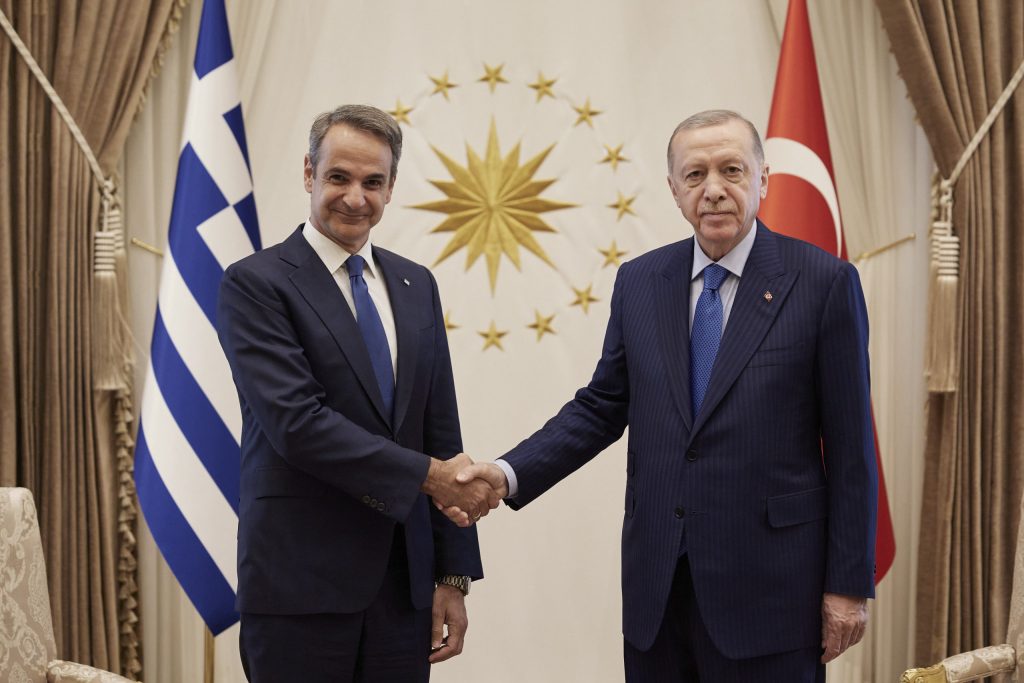 Κυριάκος Μητσοτάκης: Ποιοι θα συνοδεύσουν τον Πρωθυπουργό στην Άγκυρα - Οι προσδοκίες από τη συνάντηση με τον Ερντογάν