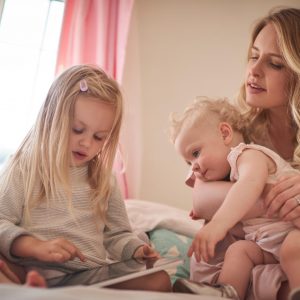 Ψυχολογία: Πώς αλλάζει ο εγκέφαλος των μητέρων μετά τη γέννηση του δεύτερου παιδιού