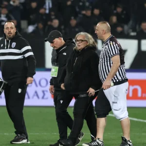 Ποια είναι η γυναίκα που χτύπησε το τύμπανο στο κέντρο της Τούμπας (ΦΩΤΟ)