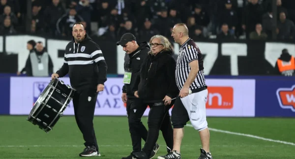 Ποια είναι η γυναίκα που χτύπησε το τύμπανο στο κέντρο της Τούμπας (ΦΩΤΟ)