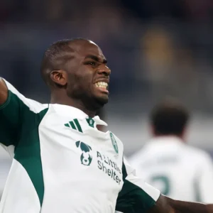 Ο Παναθηναϊκός δημοπρατεί τις φανέλες από τη πρόκριση στο Πλζεν - Στα... ύψη η τιμή του Τεττέη