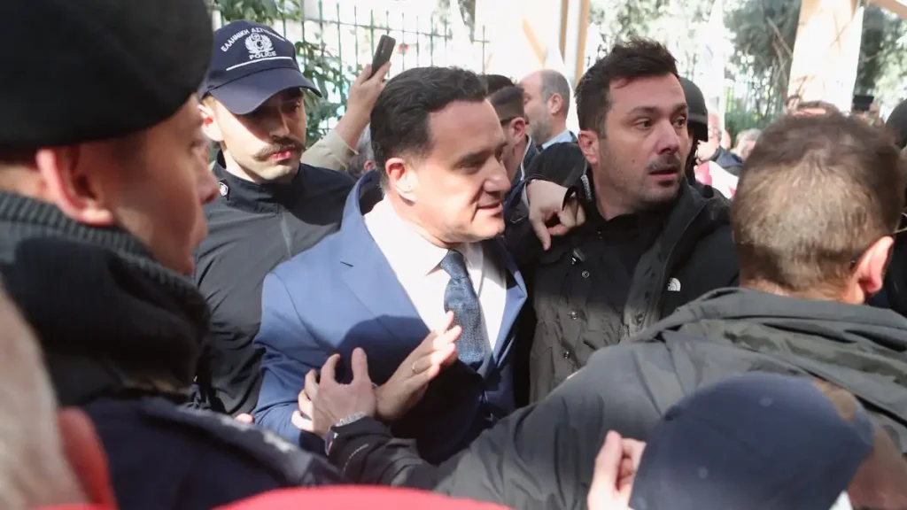 Άδωνις Γεωργιάδης για τα επεισόδια στη Νίκαια: «Θα με είχαν σκοτώσει χωρίς τα ΜΑΤ»