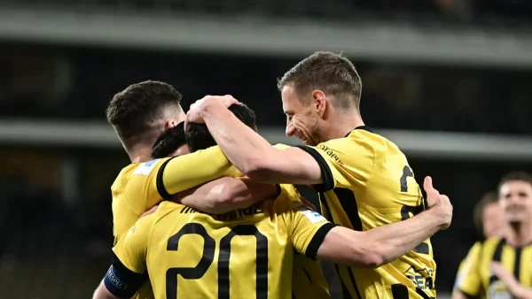 Super League: Η αναλλοίωτη κορυφή, ο ΠΑΟΚ που χάνει έδαφος και ο Παναθηναϊκός που απειλεί τον Λεβαδειακό