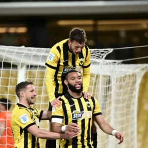 ΑΕΚ – Λεβαδειακός 4-0: Επιβλητική νίκη και ξανά κορυφή για την Ένωση στη Super Leauge