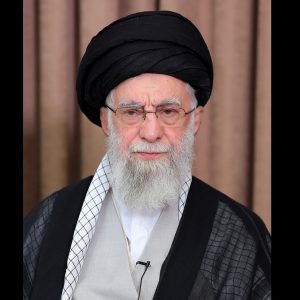 Χαμενεΐ σε Τραμπ: Ακόμη και ο ισχυρότερος στρατός μπορεί να δεχτεί τέτοιο χτύπημα που δεν θα θα ξανασηκωθεί