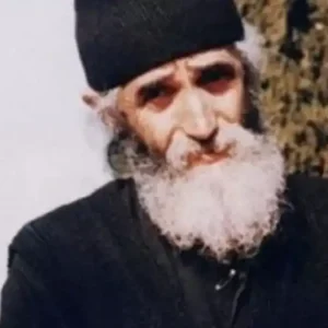 Άγιοι γίνονται ο ιερομόναχος Τύχων, πνευματικός πατέρας του Αγίου Παϊσίου και ο Χατζη-Γεώργης