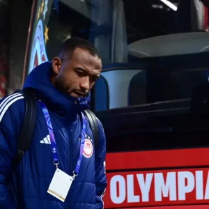 Μπάγερ Λεβερκούζεν – Ολυμπιακός: Στον πάγκο ο Ελ Κααμπί, οι ενδεκάδες των δυο ομάδων για τη μεγάλη ρεβάνς στο Champions League