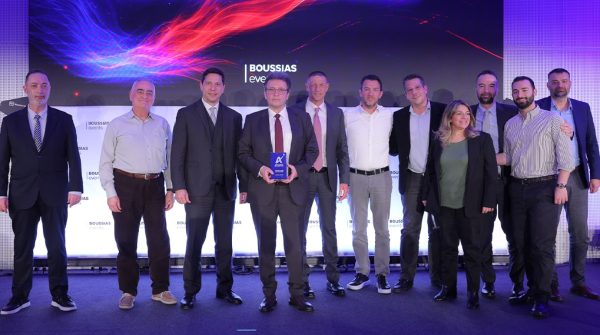 H Πειραιώς αναδείχθηκε AI/Data Team of the Year και το 2026