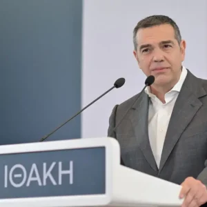 Αλέξης Τσίπρας: Live η παρουσίαση της «Ιθάκης» στη Λάρισα