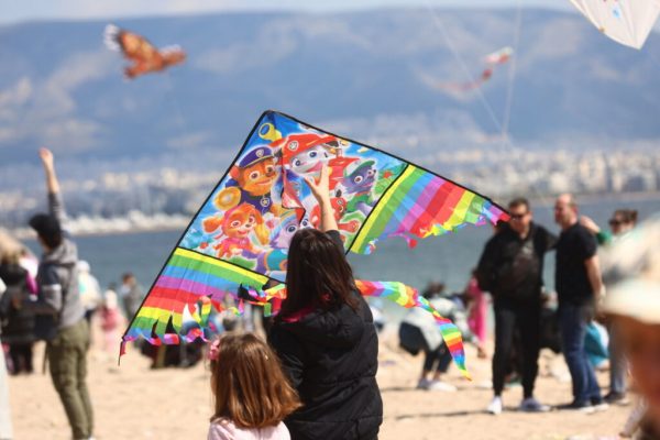 Πότε "πέφτουν" Τσικνοπέμπτη και Καθαρά Δευτέρα - Οι υπόλοιπες αργίες της χρονιάς