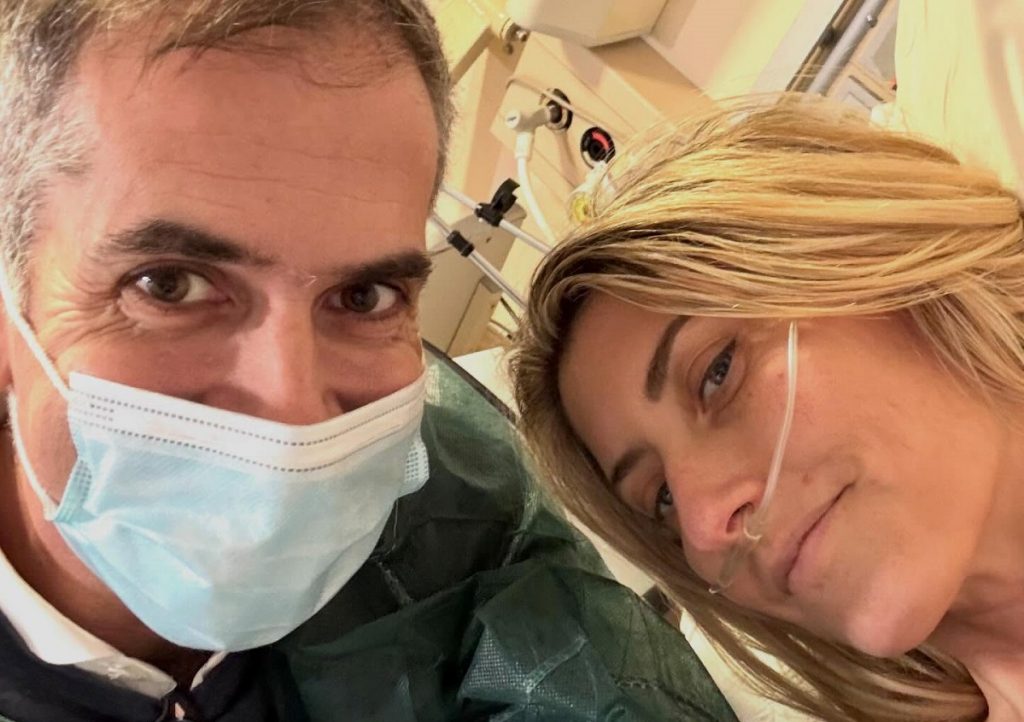 Κώστας Μπακογιάννης: Η Σία ευτυχώς πήρε εξιτήριο σήμερα - Συμβουλευτείτε τον γιατρό σας και εμβολιαστείτε