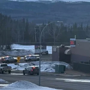 Σοκ με το μακελειό στον Καναδά: 10 νεκροί από πυροβολισμούς σε Γυμνάσιο - «Γυναίκα με φόρεμα και καστανά μαλλιά» η ύποπτη