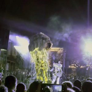 Πλήθος κόσμου στη Νύχτα των Στοιχειών της Χάρμαινας - Εικόνες