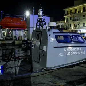 Χίος: Συγκλονίζει δύτης που βούτηξε στο σημείο της τραγωδίας – «Ανασύραμε 12 πτώματα, τα πρόσωπα ήταν παραμορφωμένα»