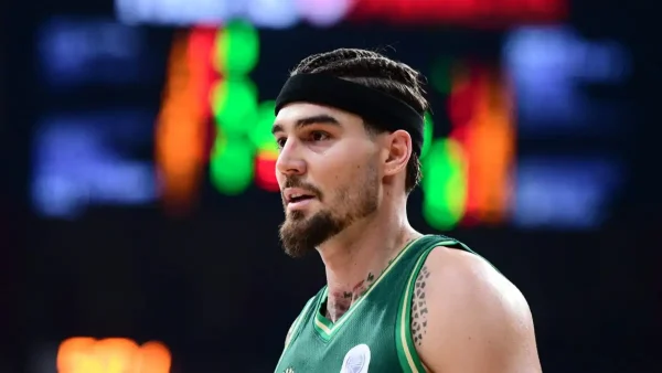 Παναθηναϊκός: Ο Χουάντσο Ερνανγκόμεθ ταλαιπωρείται από ίωση και δεν ταξίδεψε με την αποστολή των πρασίνων