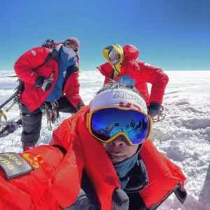 Έβερεστ: Μόνο έμπειροι ορειβάτες στην κορυφή του κόσμου – Νέα νομοθεσία απαγορεύει ερασιτέχνες και influencers