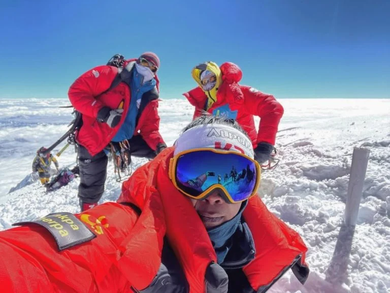 Έβερεστ: Μόνο έμπειροι ορειβάτες στην κορυφή του κόσμου – Νέα νομοθεσία απαγορεύει ερασιτέχνες και influencers