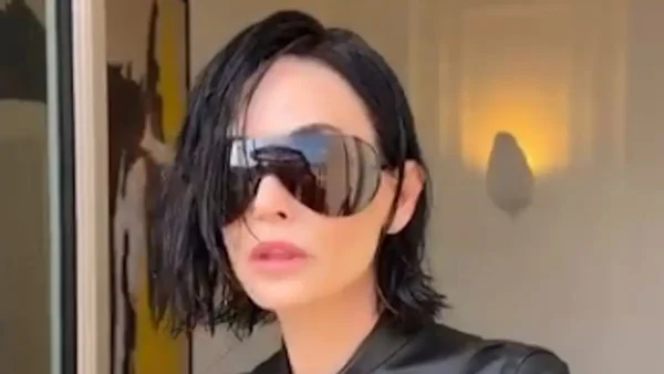 Ντέμι Μουρ: Αγνώριστη στην Εβδομάδα Μόδας του Μιλάνου – Οι συγκρίσεις και τα σχόλια για το Ozempic