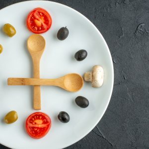 Διαλειμματική νηστεία: Αυτό είναι το καλύτερο χρονικό διάστημα κατανάλωσης φαγητού για τον μεταβολισμό