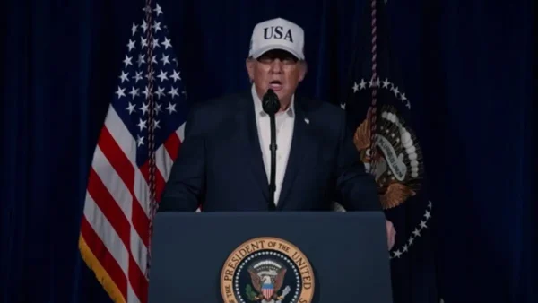 Τραμπ για επίθεση στο Ιράν: «Θα εξαλείψουμε τις απειλές» – Τι γνωρίζουμε έως τώρα για το «χτύπημα» από ΗΠΑ και Ισραήλ