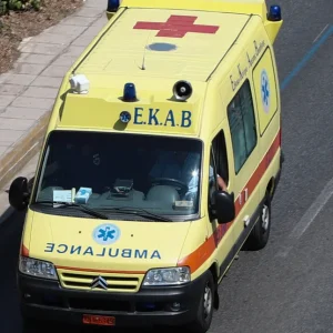 Πώς έγινε η τραγωδία στην Ελευσίνα: Σκότωσε τη μητέρα της μπροστά στα εγγόνια, ενώ εκείνη της έδινε οδηγίες για να παρκάρει