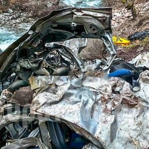 Θρίλερ στον Προυσό Ευρυτανίας: Άμορφη μάζα το αυτοκίνητο που έπεσε σε χαράδρα 300 μέτρων - Νεκρός ο οδηγός, ψάχνουν στα σκοτάδια αν υπήρχαν άλλοι επιβάτες (ΒΙΝΤΕΟ)