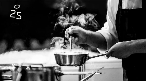 Το 2Saints αναζητά μάγειρα