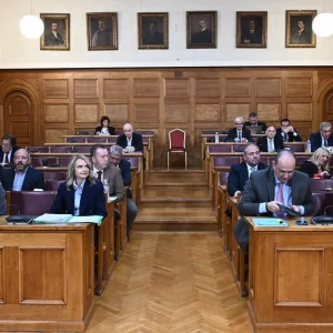 Το ΠΑΣΟΚ ζητά την παρέμβαση του Προέδρου της Βουλής για τη συνέχιση της εξεταστικής για τον ΟΠΕΚΕΠΕ - Επιστολή στον Ν. Κακλαμάνη