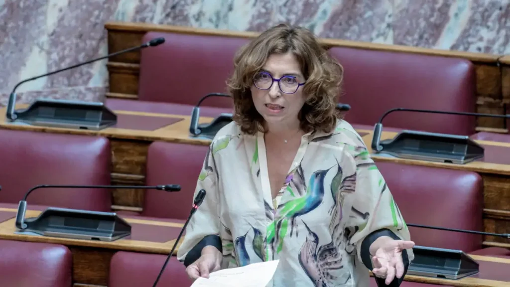 Καραγεωργοπούλου: Διαφώνησα στις πολιτικές προτεραιότητες και στον τρόπο κοινοβουλευτικού ελέγχου της Κωνσταντοπούλου