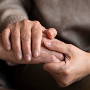 Πρόσκληση εκδήλωσης ενδιαφέροντος από τον Δήμο Λοκρών για υποβολή αίτησης συμμετοχής ωφελούμενων στους Κόμβους Ψηφιακής Ενδυνάμωσης Ηλικιωμένων